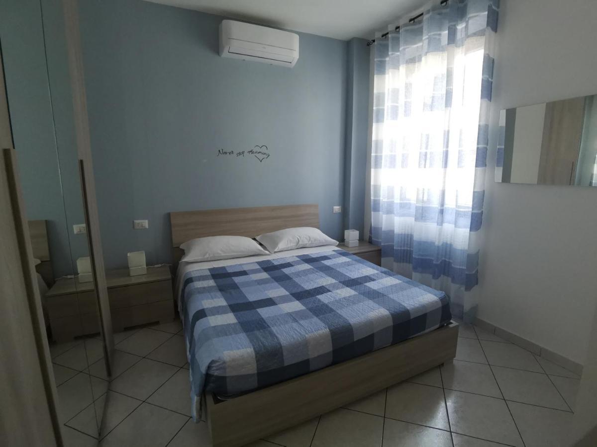 Bed and Breakfast Beb I Portici Черноббио Экстерьер фото